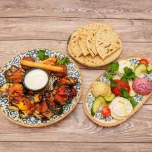 Karışık Sıcak/Soğuk Meze Tabağı (per 2 persone)